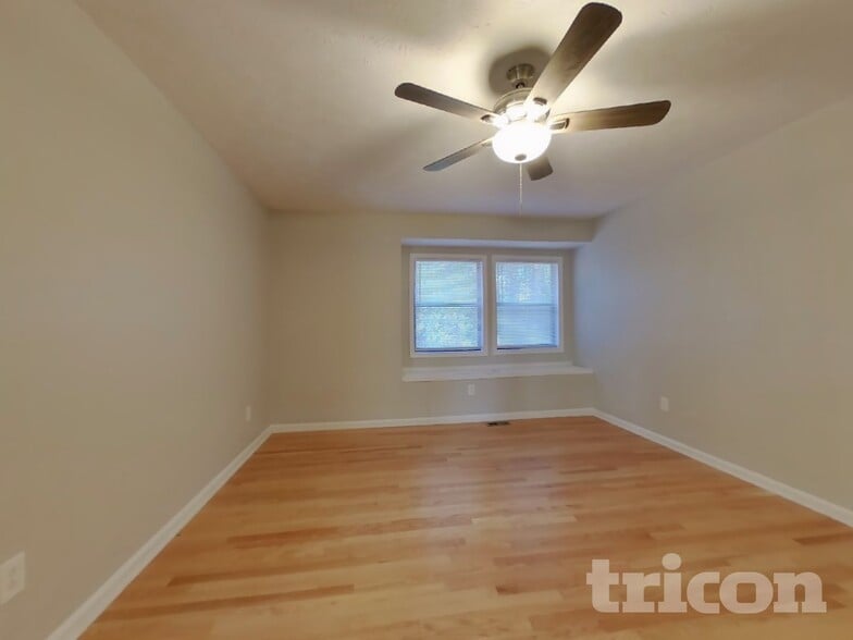 Building Photo - 2280 Lexington Way