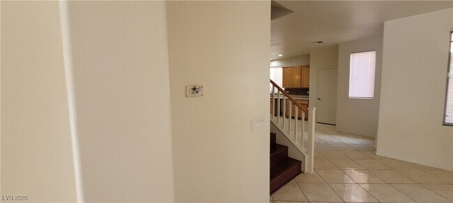 Building Photo - 8198 Rock Meadows Dr