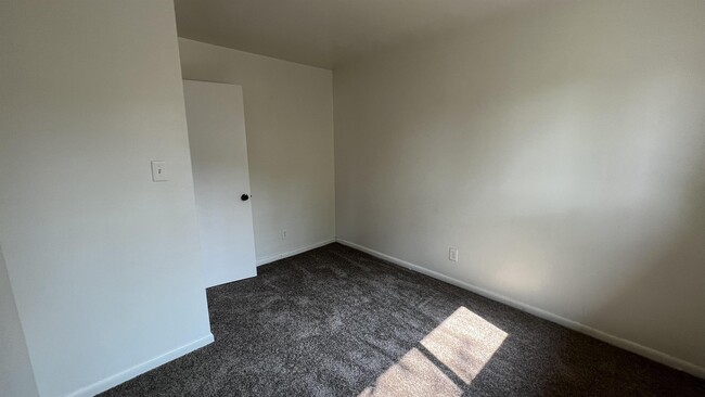 Building Photo - 1036 31st Ave