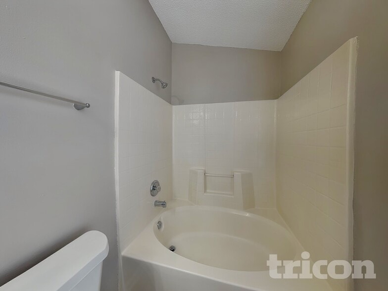 Building Photo - 5709 Bryanstone Pl