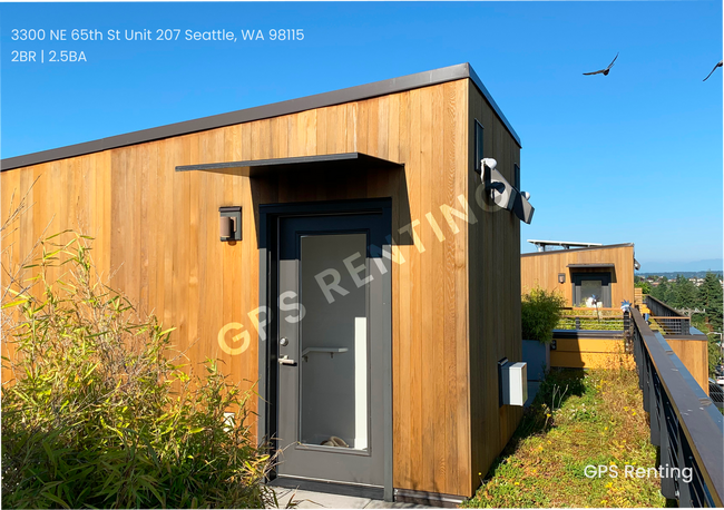 Building Photo - 3300 NE 65th St