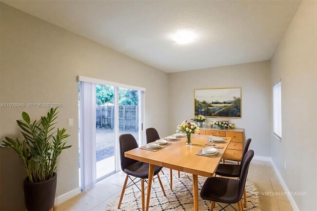 Building Photo - 377 NE 29th Terrace