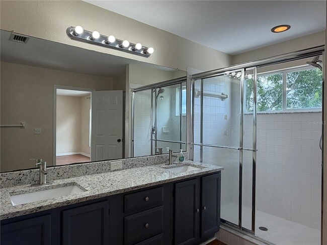 Building Photo - 758 Burlwood St