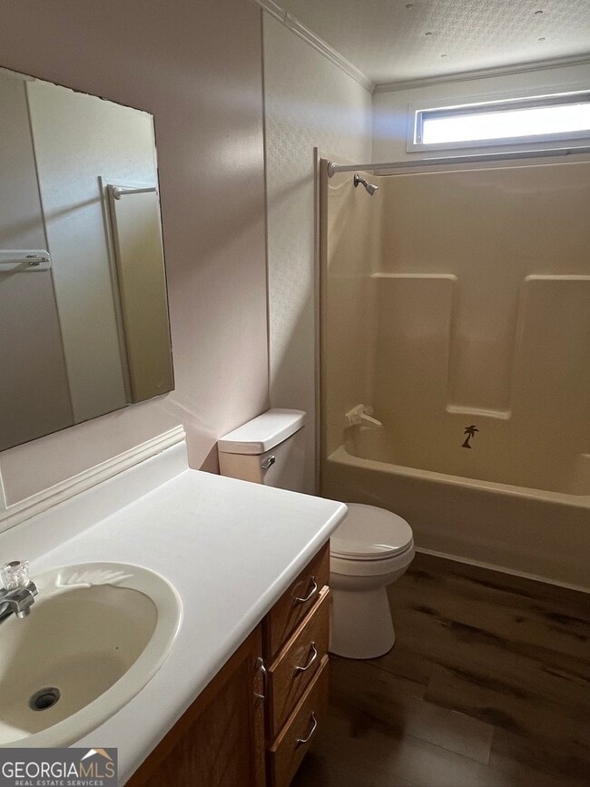 Building Photo - 727 W 3rd St