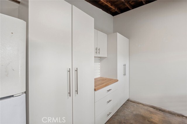 Building Photo - 6417 Graves Ave