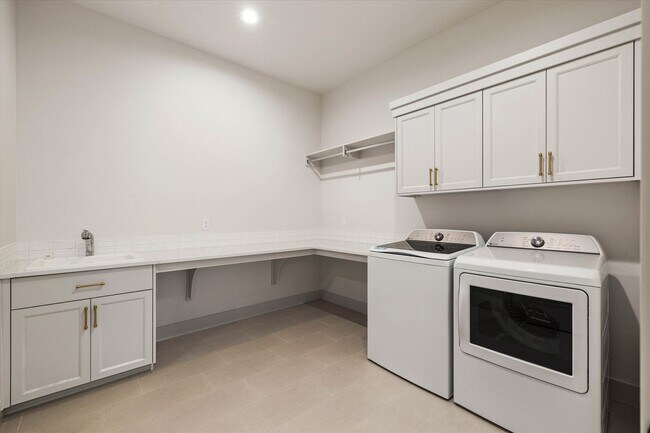 Building Photo - Brand New Home in The Estates of Dry Creek Ranch