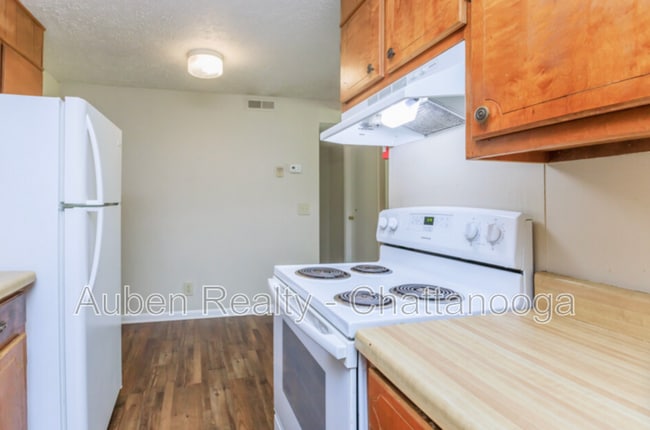 Building Photo - 112 S Ridge Dr