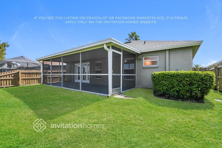 Building Photo - 29413 Crossland Dr