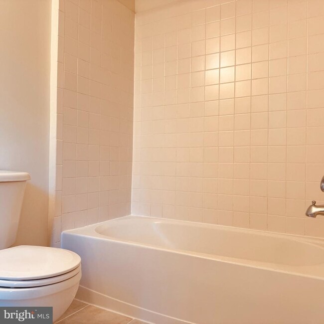 Building Photo - 8936 Singleleaf Cir