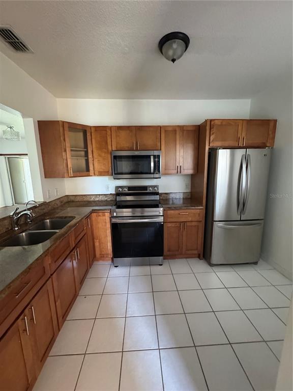 Building Photo - 495 Las Cortes Ln