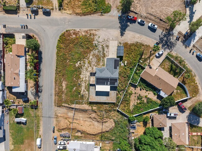 Building Photo - 29121 Ave De Las Flores