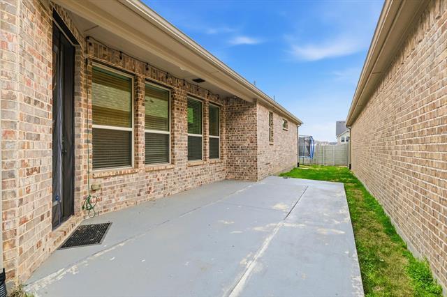 Building Photo - 916 10th St