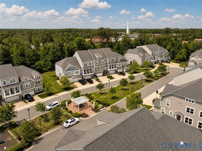 Building Photo - 5421 Hickory Ann Dr