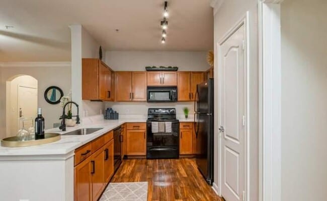 Building Photo - 3 bedroom in The Woodlands TX 77382
