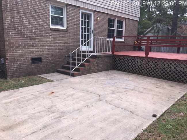 Building Photo - 7035 Darnell St