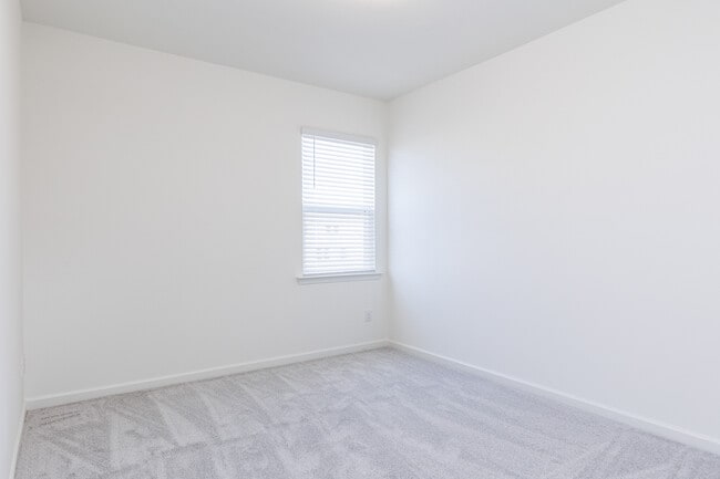 Building Photo - 2710 Turner Pines Dr