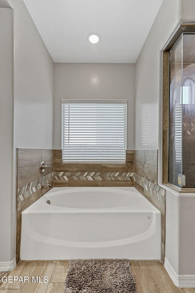 Building Photo - 883 Crystal Rook Dr