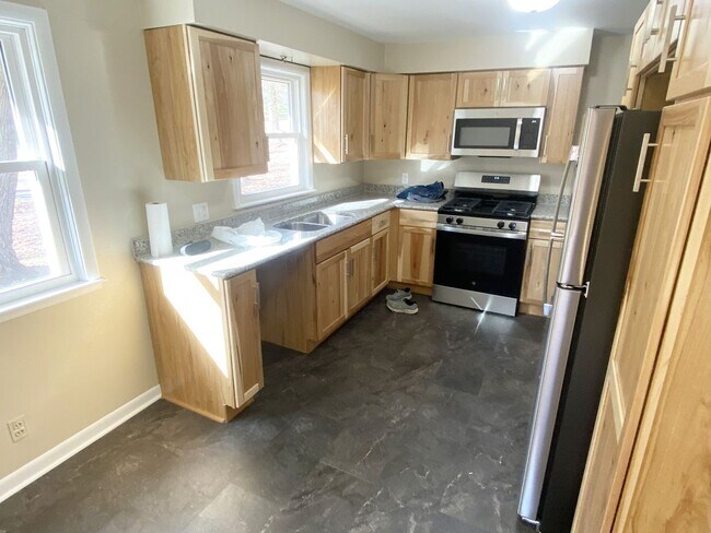 Building Photo - 4-Bedroom, 1 Bath Home on Wooded Lot near Aspirus Hospital