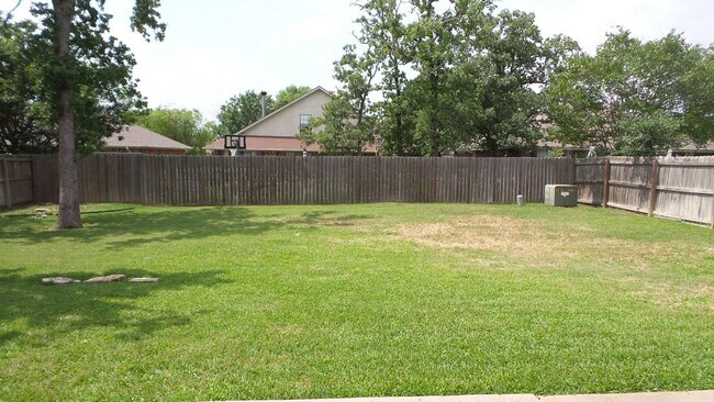 Building Photo - 1305 Remington Ct
