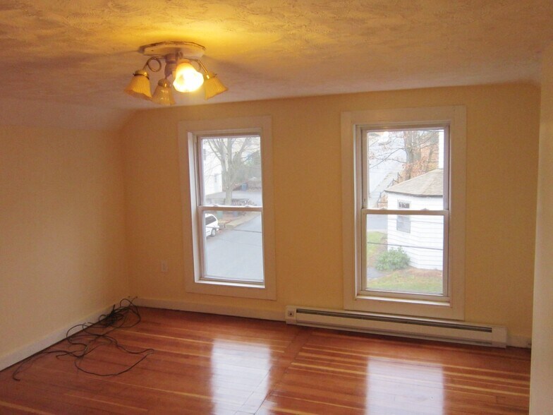 Building Photo - 119 Prospect St