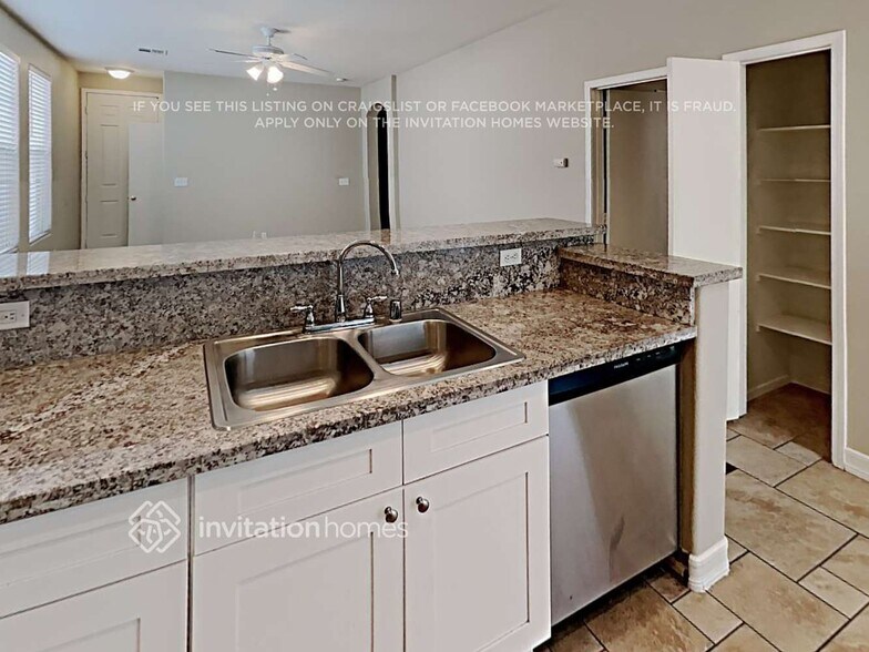 Building Photo - 4937 Droubay Dr