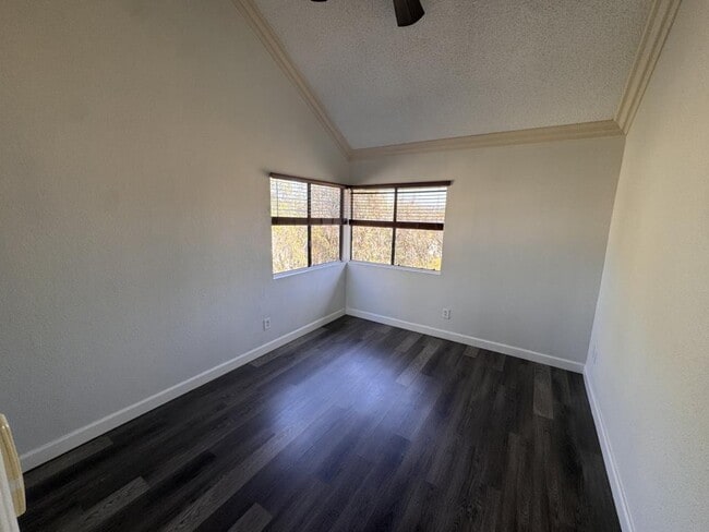 Building Photo - 4629 Villas Ct