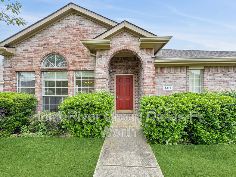 Building Photo - 3214 Creekside Dr