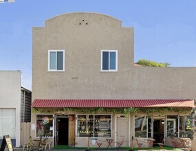 Building Photo - 1707 Lincoln Ave