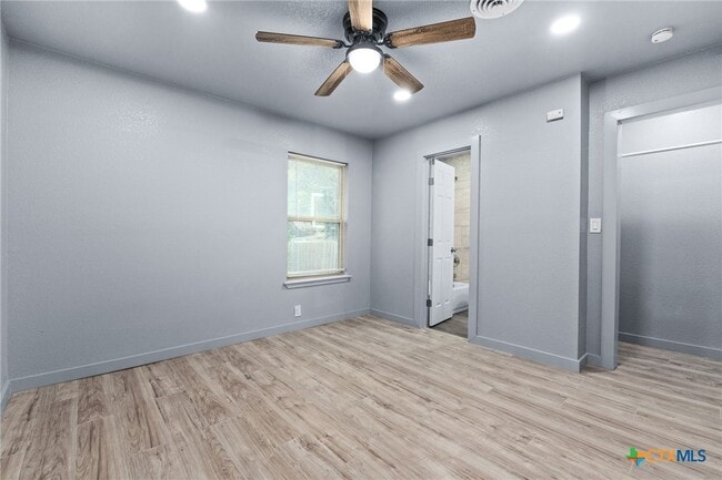 Building Photo - 805 S 32nd St