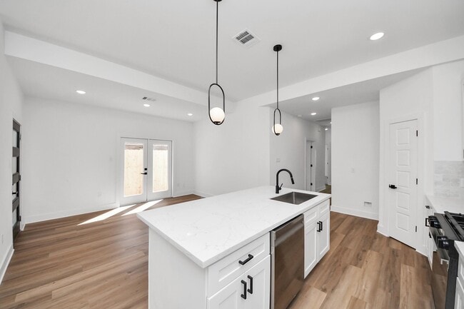 Building Photo - 8106 Locksley Rd