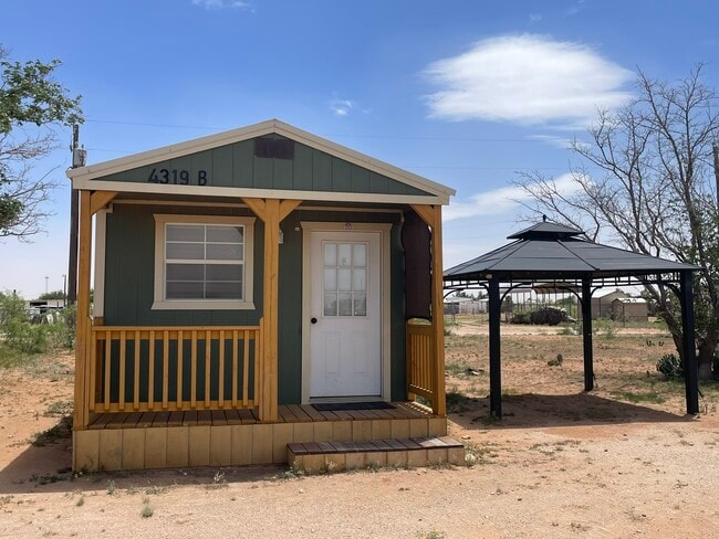 Primary Photo - Cabin B