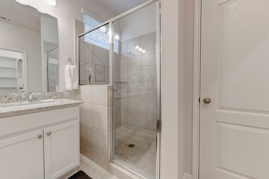 Building Photo - 3703 McCleland Crk Trl