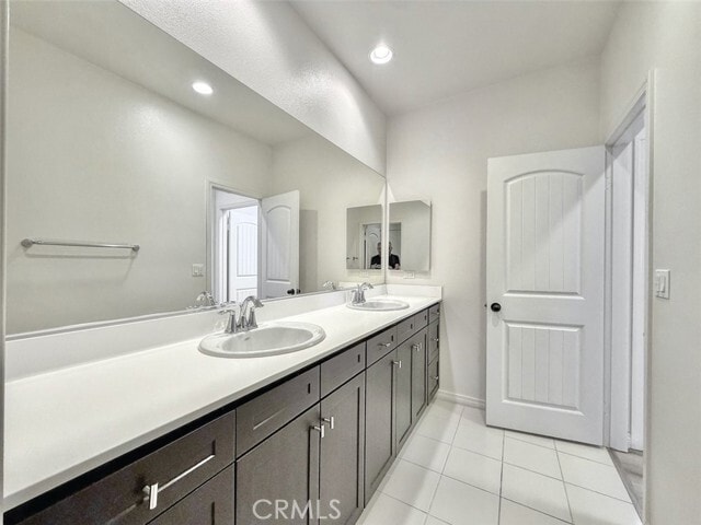 Building Photo - 1121 N Ventana Ln