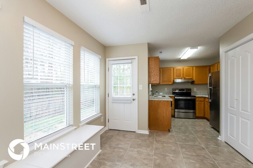 Building Photo - 408 Amir Cir