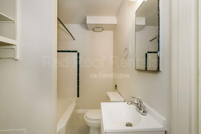 Building Photo - 1301-1311 6th Avenue