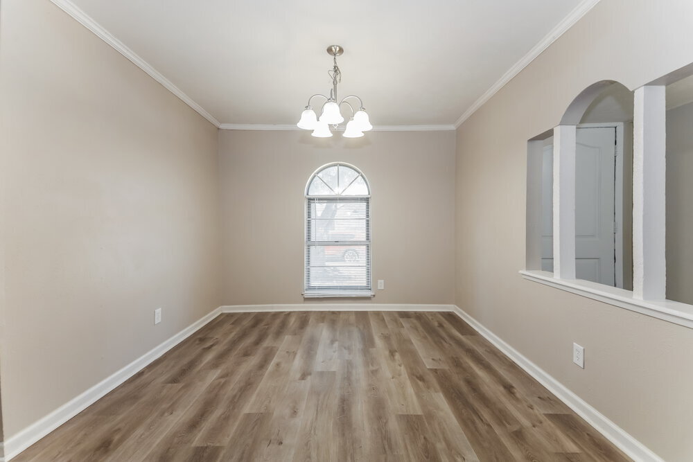 Building Photo - 5916 Cedar Ln