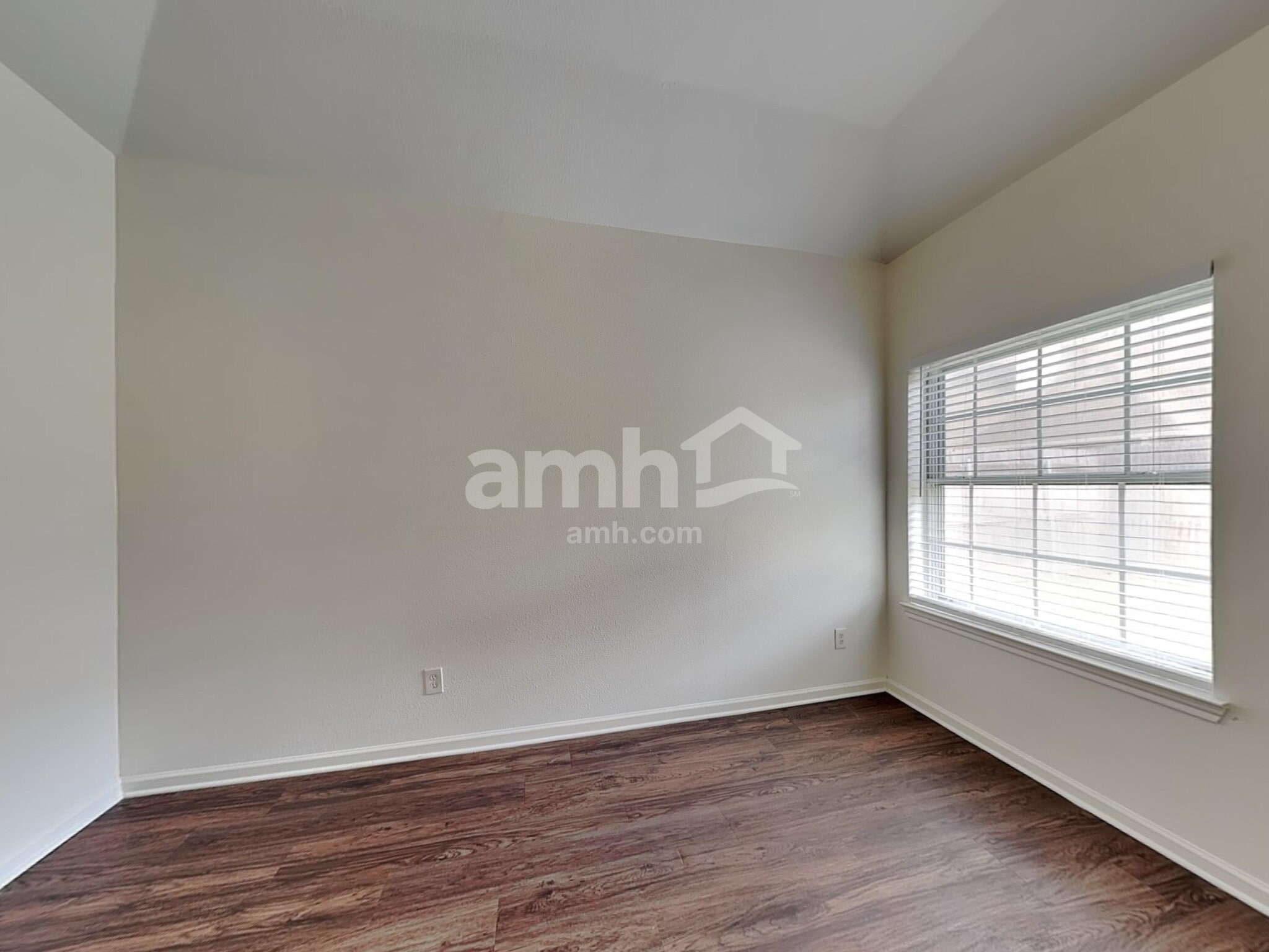 Building Photo - 1601 Oak Pl Ct