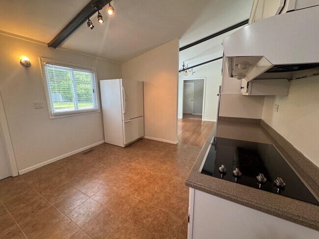 Building Photo - 6835 Paddock Ln