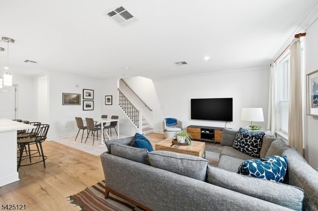 Building Photo - 14 Ward St