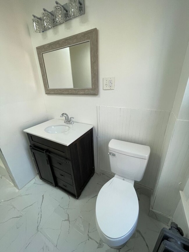 Building Photo - Beautiful 4 Bedroom, 1.5 Bath in Pottstown