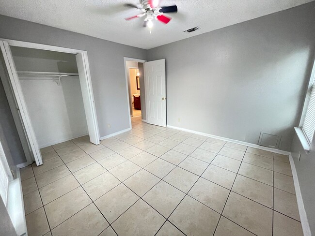 Building Photo - 2902 Trailridge Cir