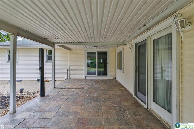 Building Photo - 900 Mine Lane Rd