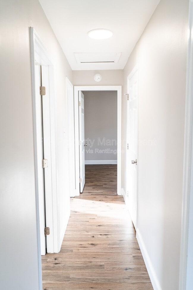 Building Photo - 3311 Canary Ave