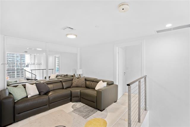 Building Photo - 200 Biscayne Blvd Way