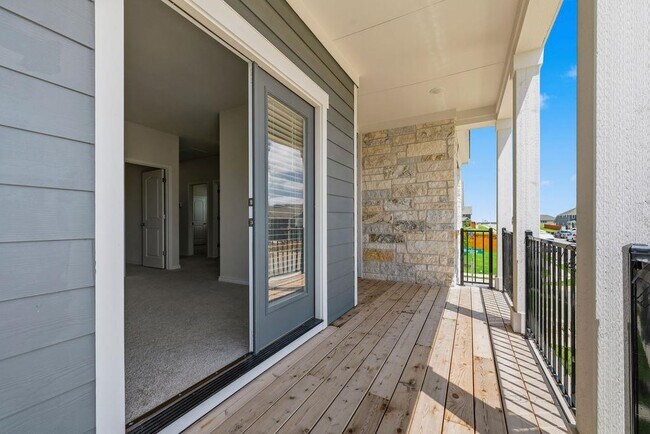 Building Photo - 245 Leeland Dr