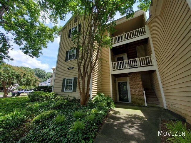 Building Photo - 3200 Selwyn Farms Ln