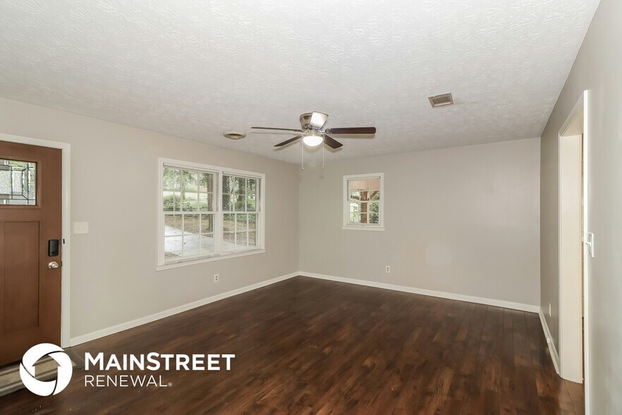 Building Photo - 4067 Garden Cir