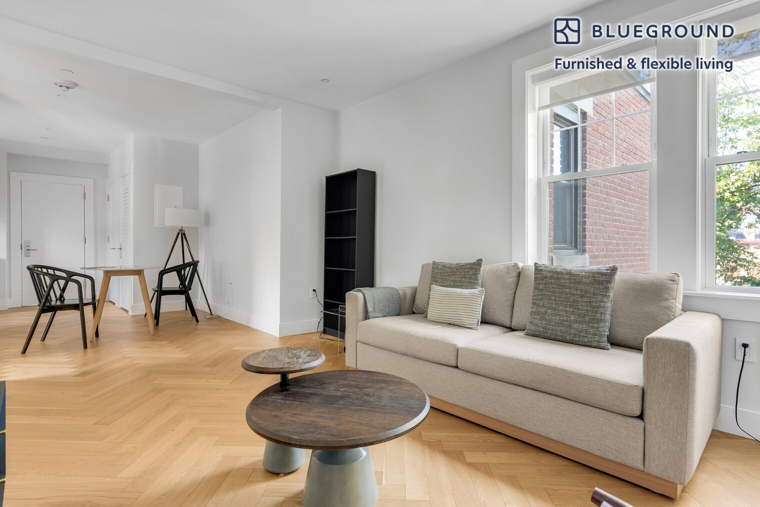 Building Photo - 19 Forest St