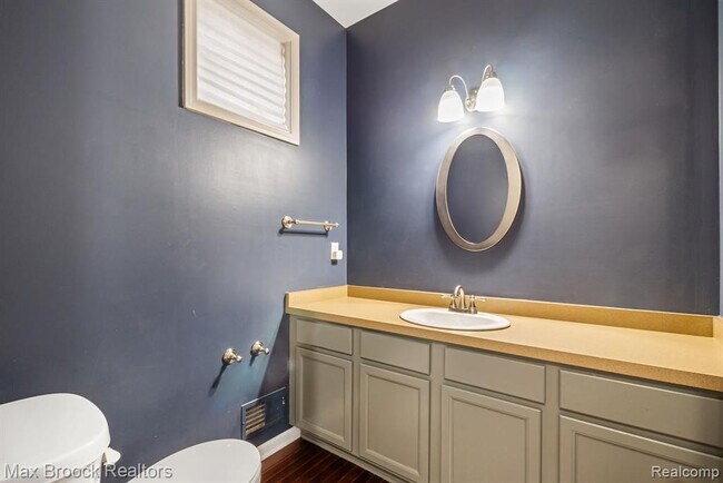 Building Photo - 3833 Forester Blvd