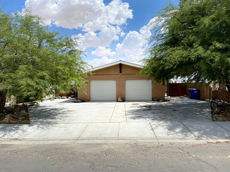 Primary Photo - 6587 Oasis Ave